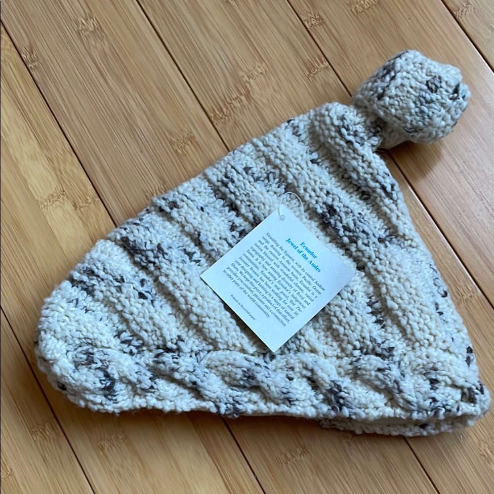 Cozy knitted cream and brown wool beanie hat, NWT made in Ecuador fair trade